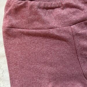 Pink LuLaRoe Leggings …slight black mark on lower leg as pictured